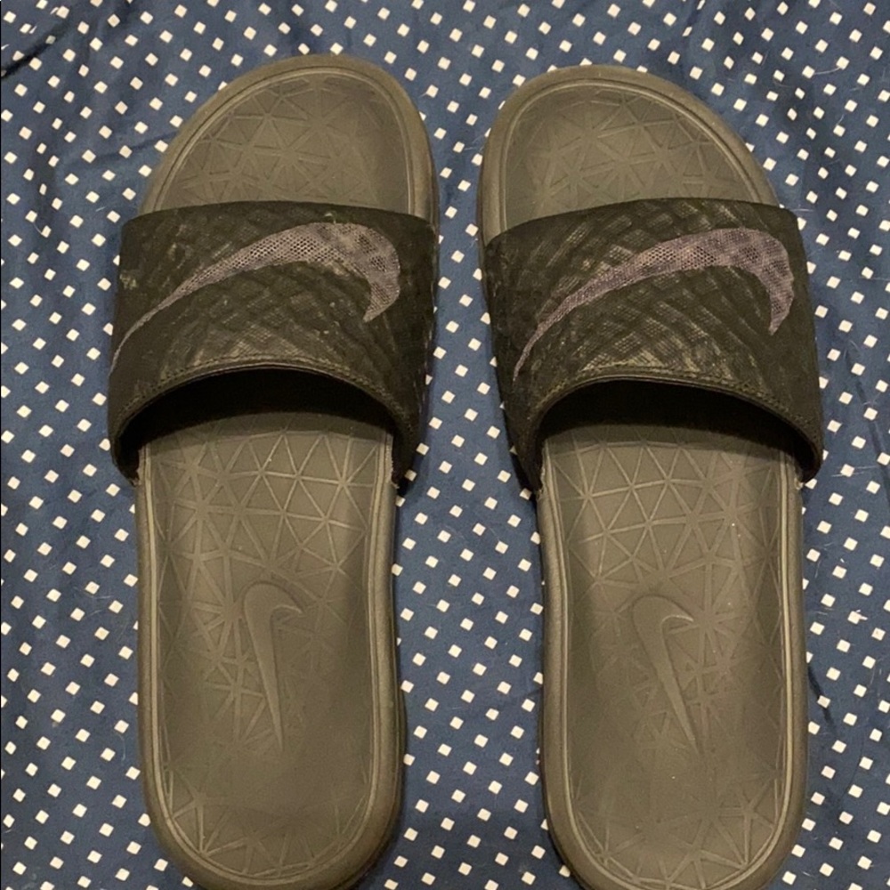 Nike slides